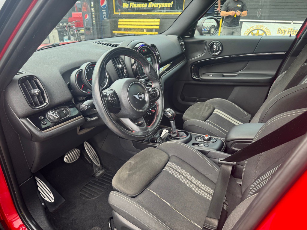 2019 MINI Cooper Image 13