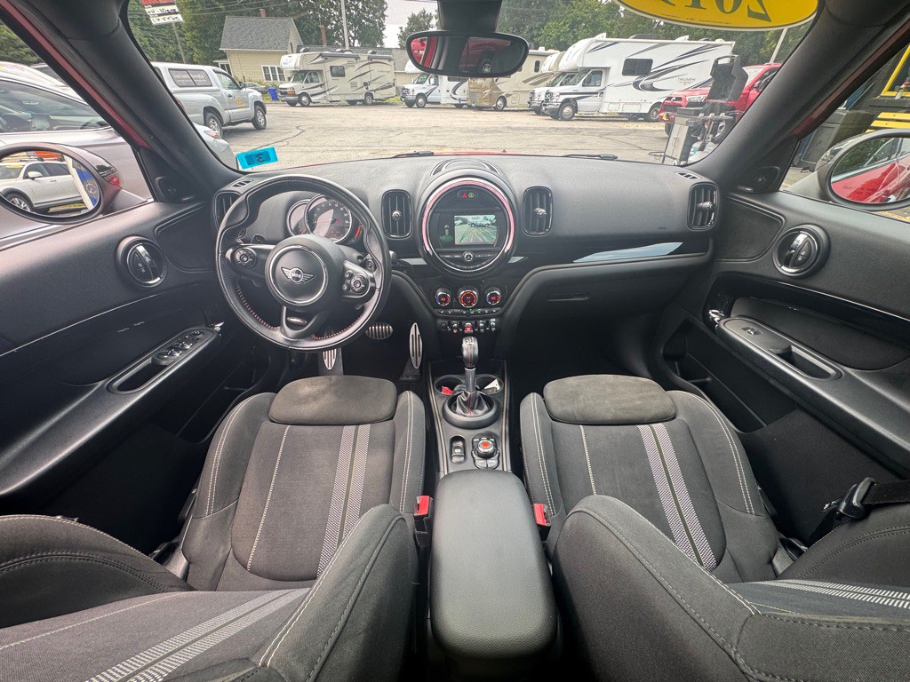 2019 MINI Cooper Image 15