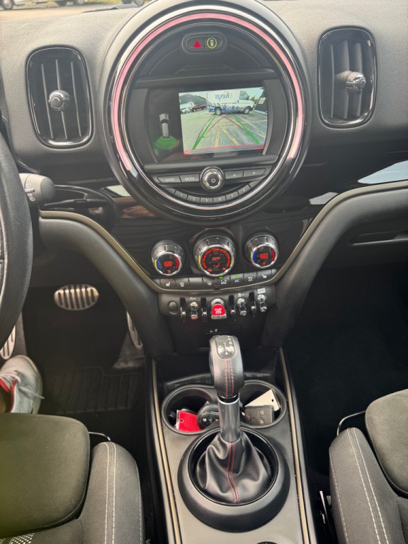 2019 MINI Cooper Image 18