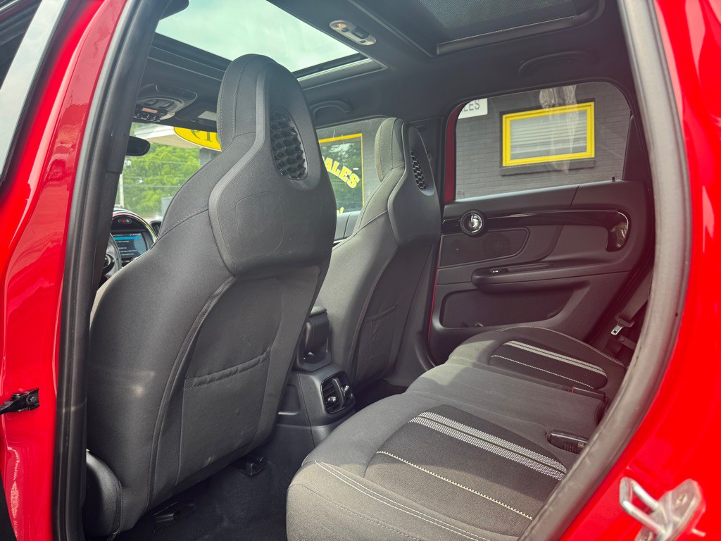 2019 MINI Cooper Image 22