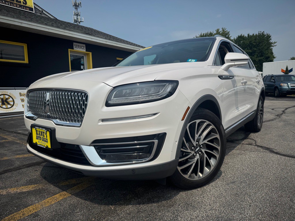 2019 Lincoln Nautilus Image 2