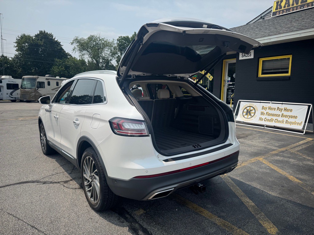 2019 Lincoln Nautilus Image 11