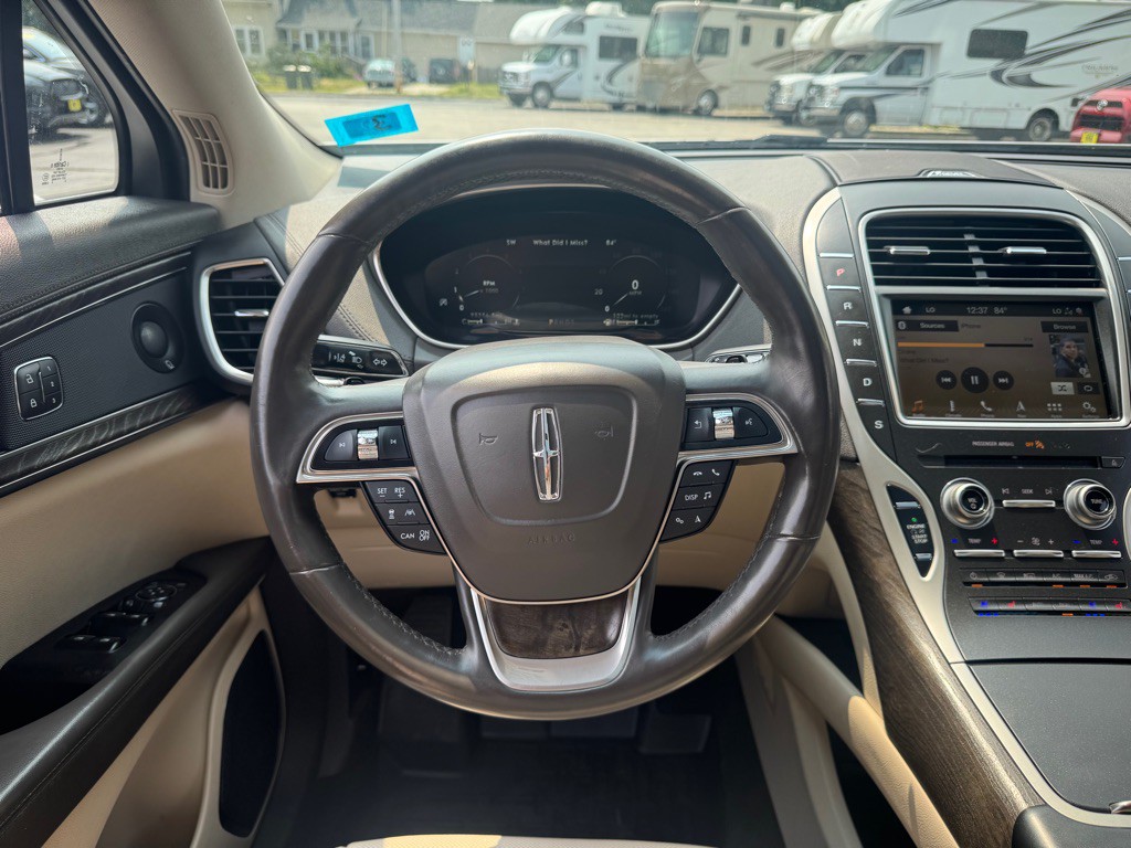 2019 Lincoln Nautilus Image 17
