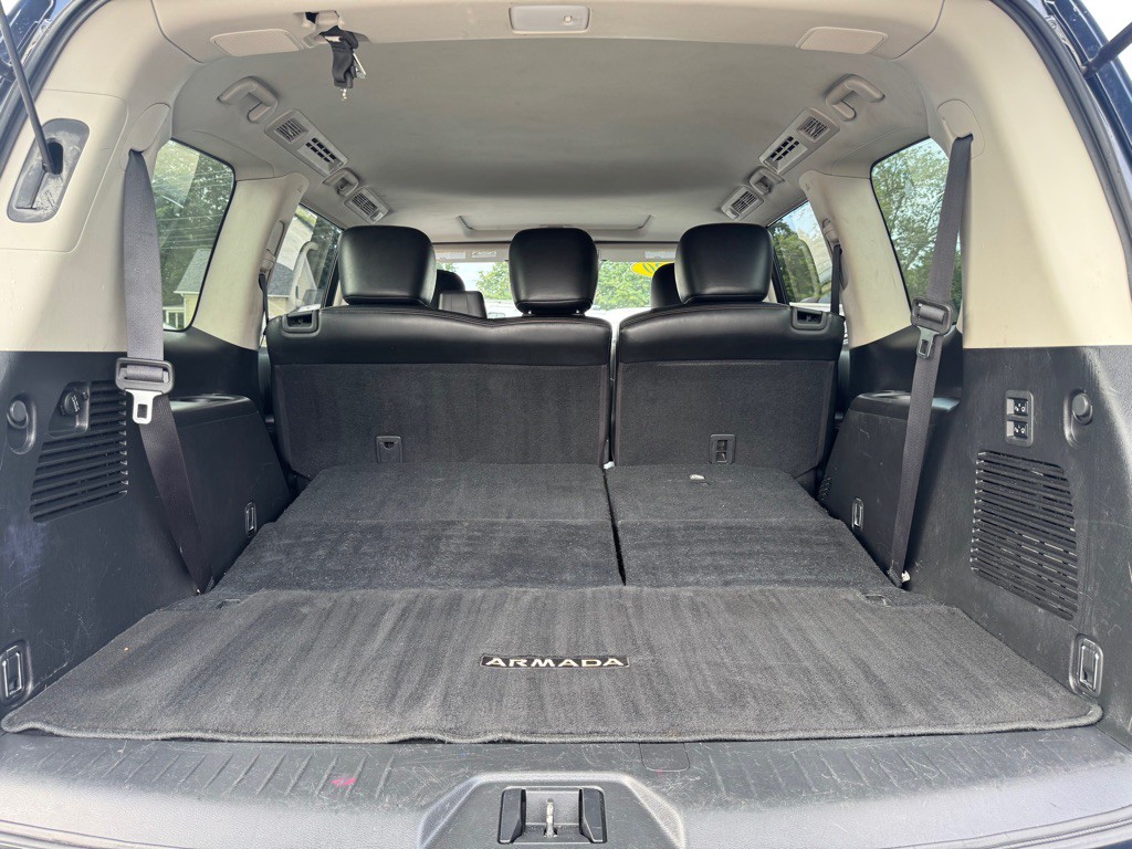 2020 Nissan Armada Image 9
