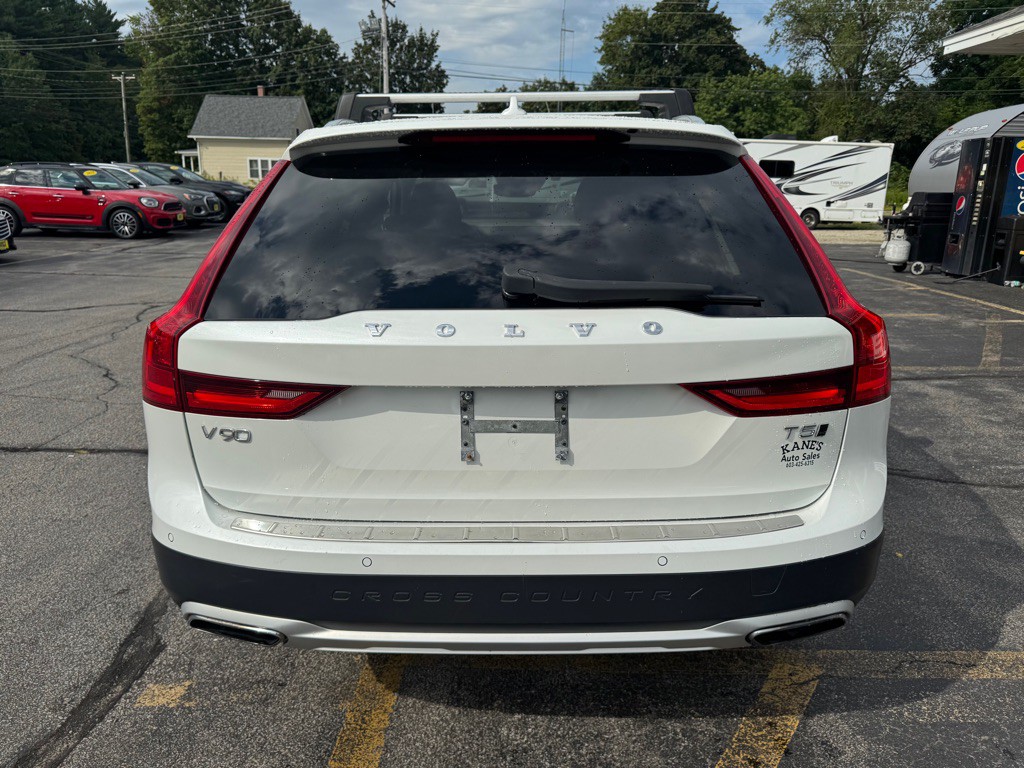 2018 Volvo V90 CROSS COUNTRY Image 7