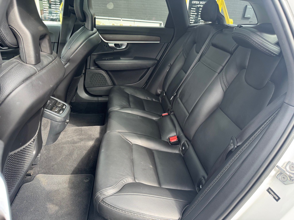2018 Volvo V90 CROSS COUNTRY Image 22