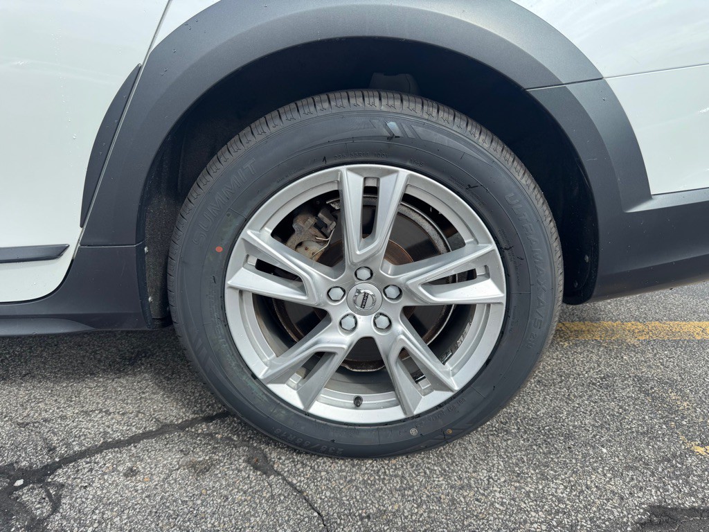 2018 Volvo V90 CROSS COUNTRY Image 24