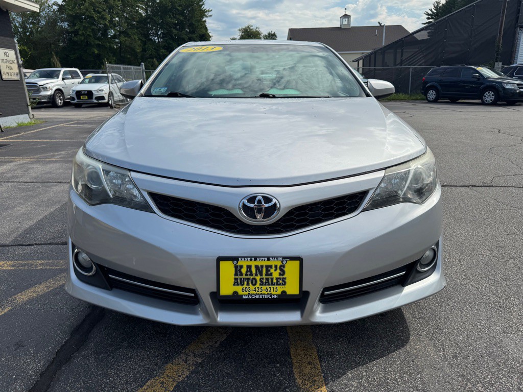 2013 Toyota Camry Image 3