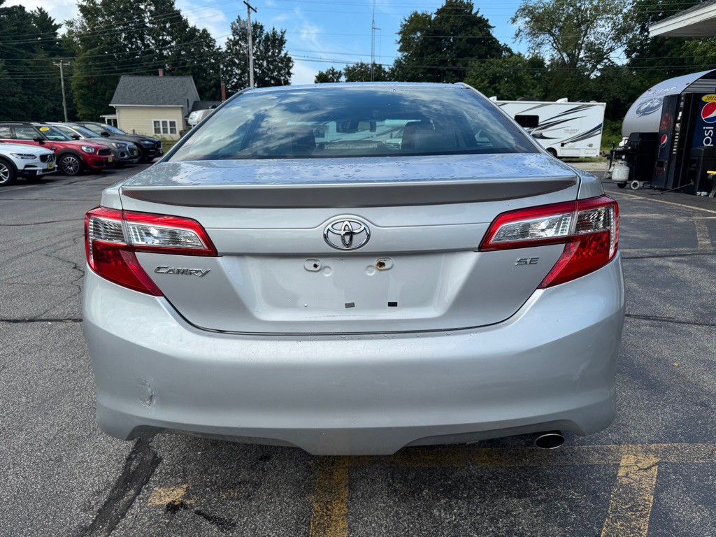 2013 Toyota Camry Image 7