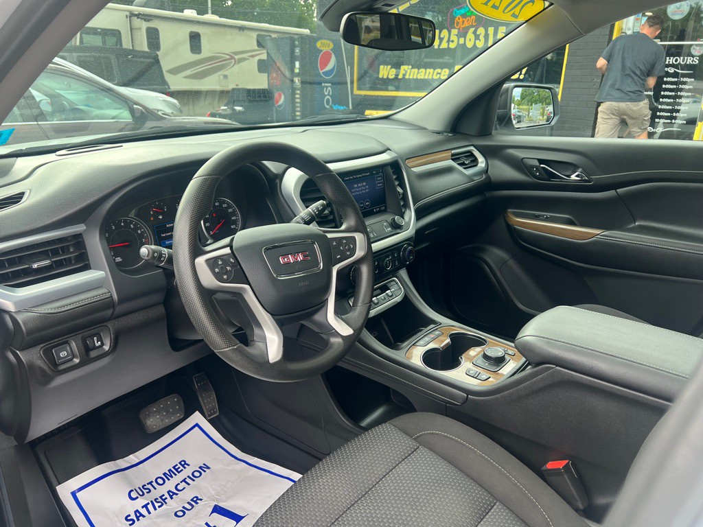 2021 GMC Acadia Image 14