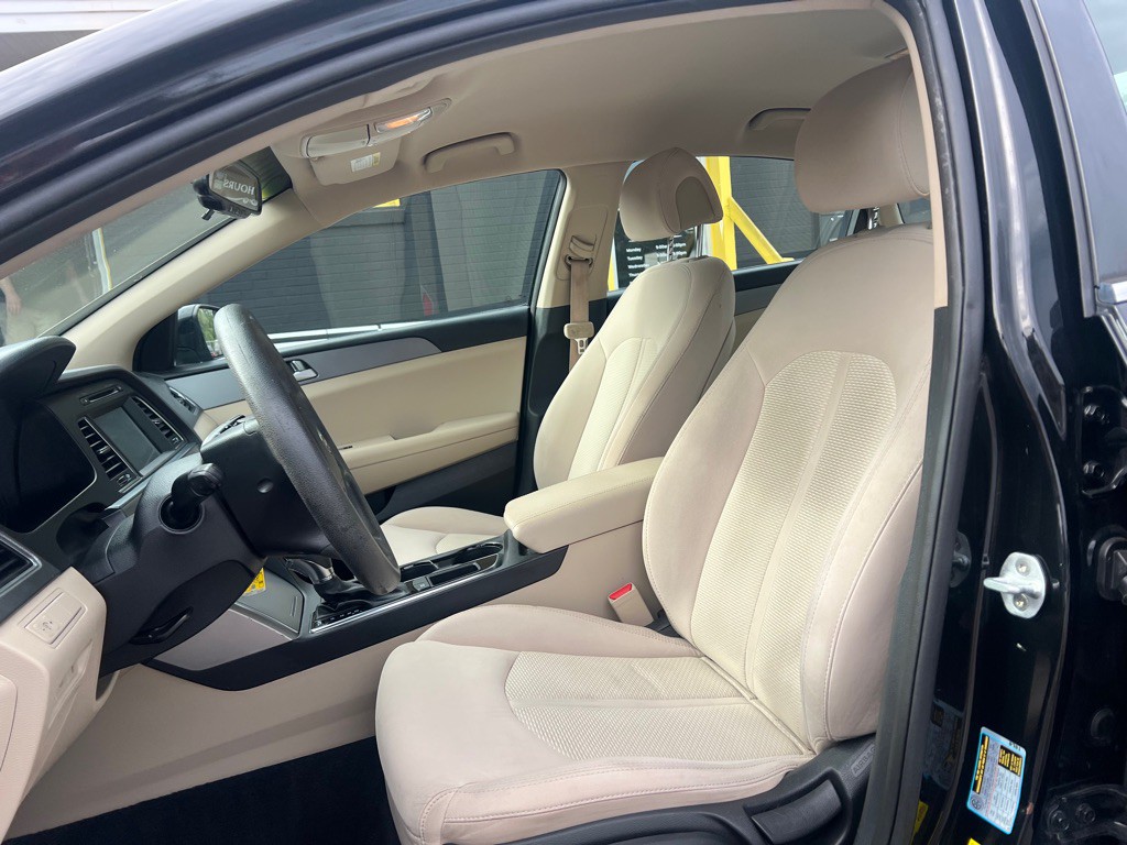 2016 Hyundai Sonata Image 9