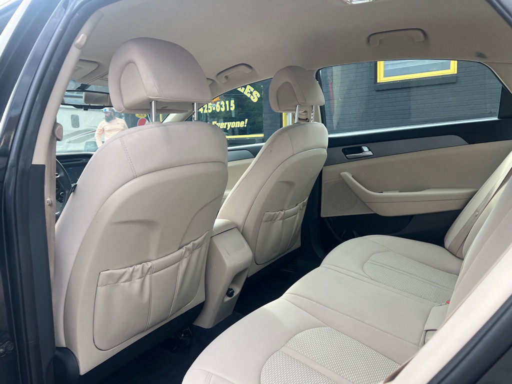 2016 Hyundai Sonata Image 16