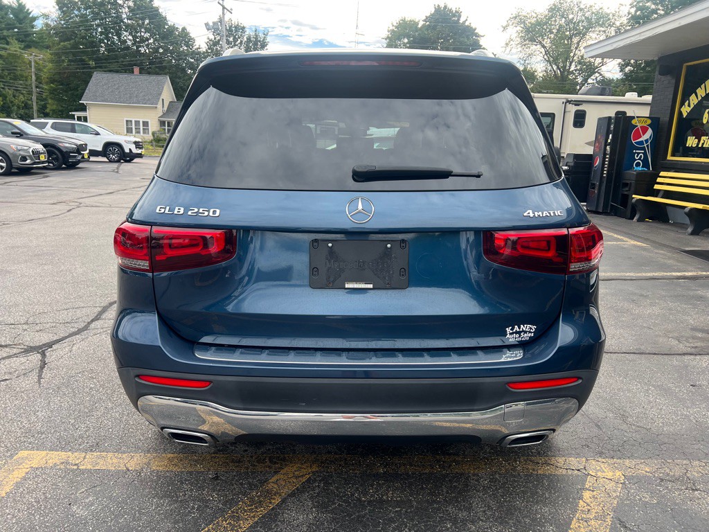2020 Mercedes-Benz GLB Image 7