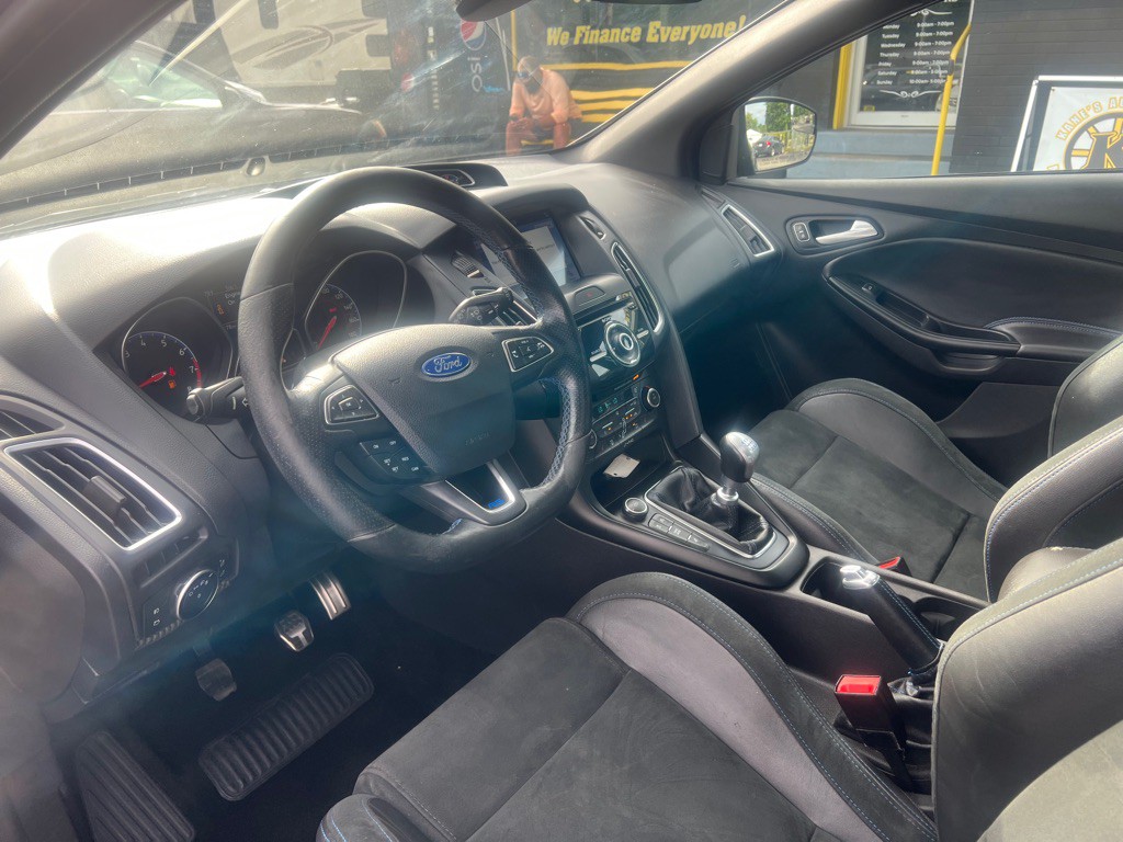 2016 Ford Focus Image 12