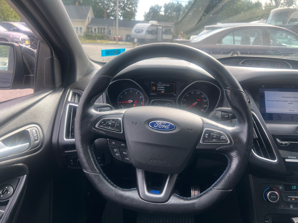 2016 Ford Focus Image 14