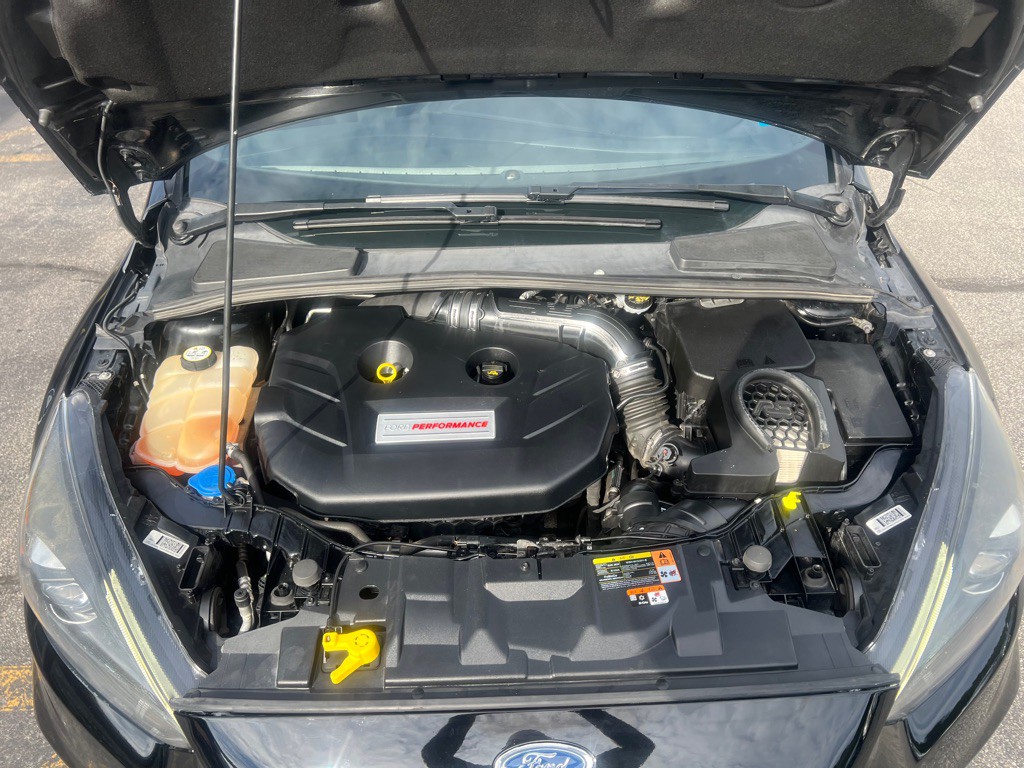 2016 Ford Focus Image 24