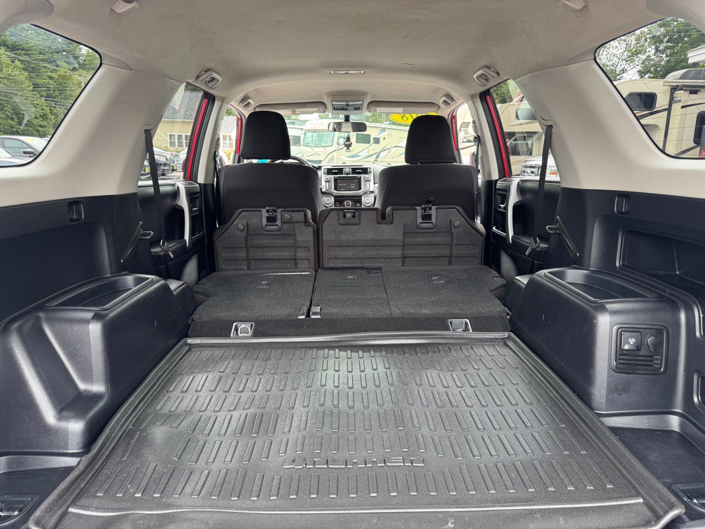 2018 Toyota 4Runner Image 10
