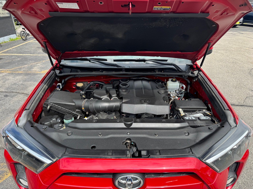 2018 Toyota 4Runner Image 25