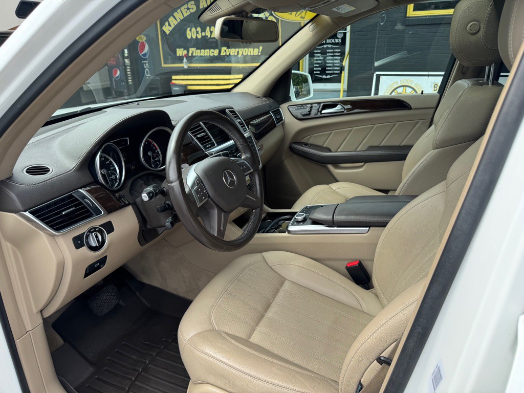2016 Mercedes-Benz GL-Class Image 13