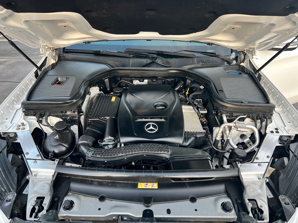 2017 Mercedes-Benz GLC-Class Image 23