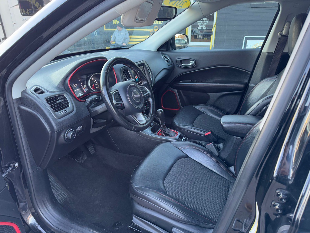 2019 Jeep Compass Image 13