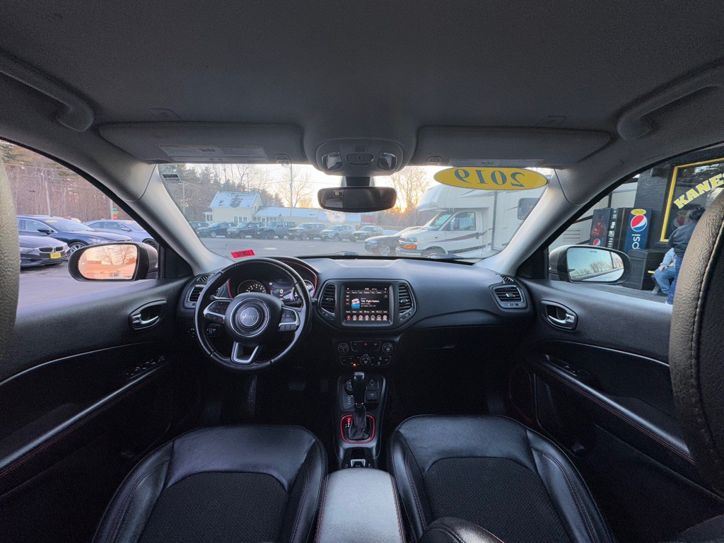 2019 Jeep Compass Image 14