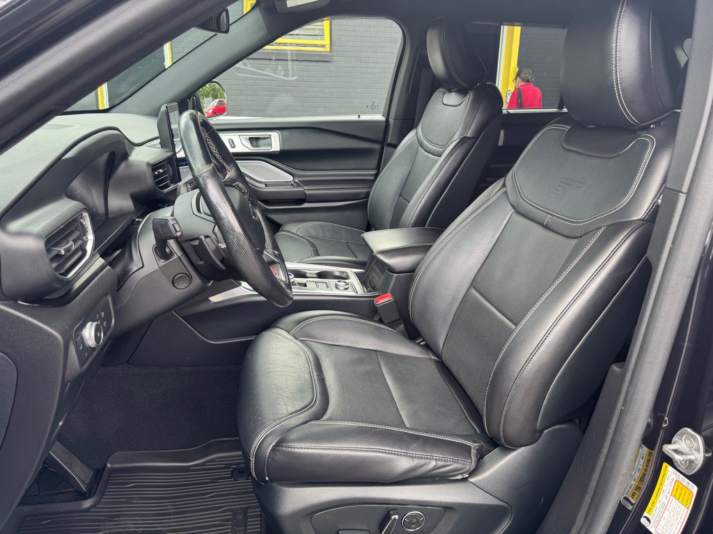 2020 Ford Explorer Image 12