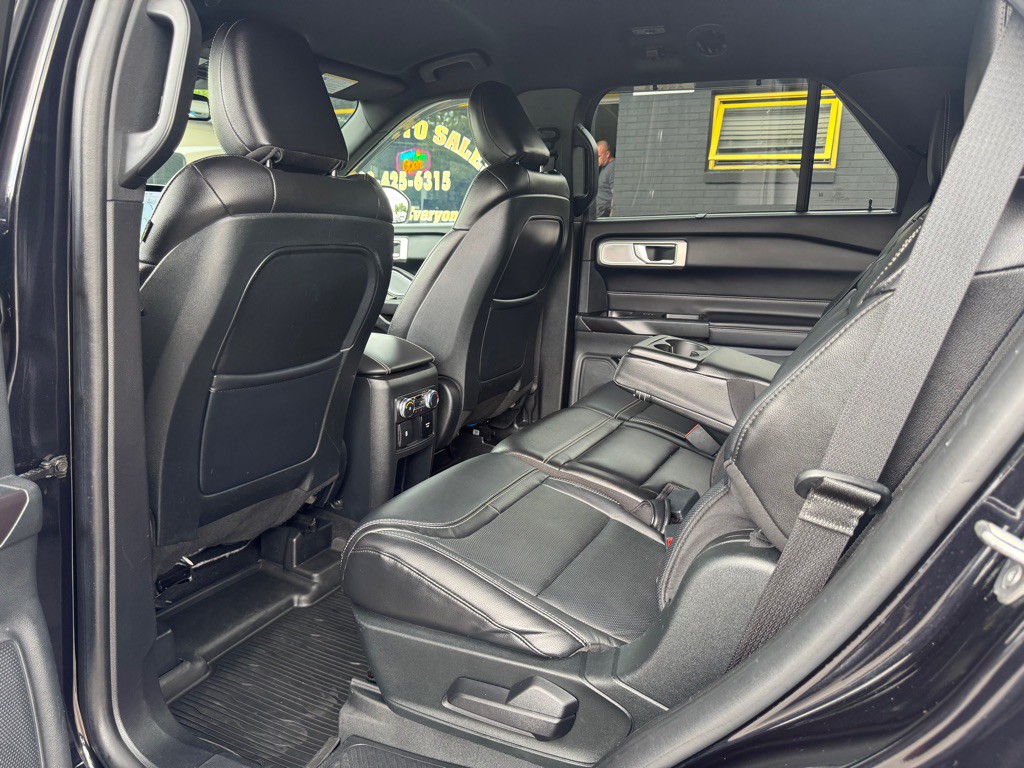 2020 Ford Explorer Image 23