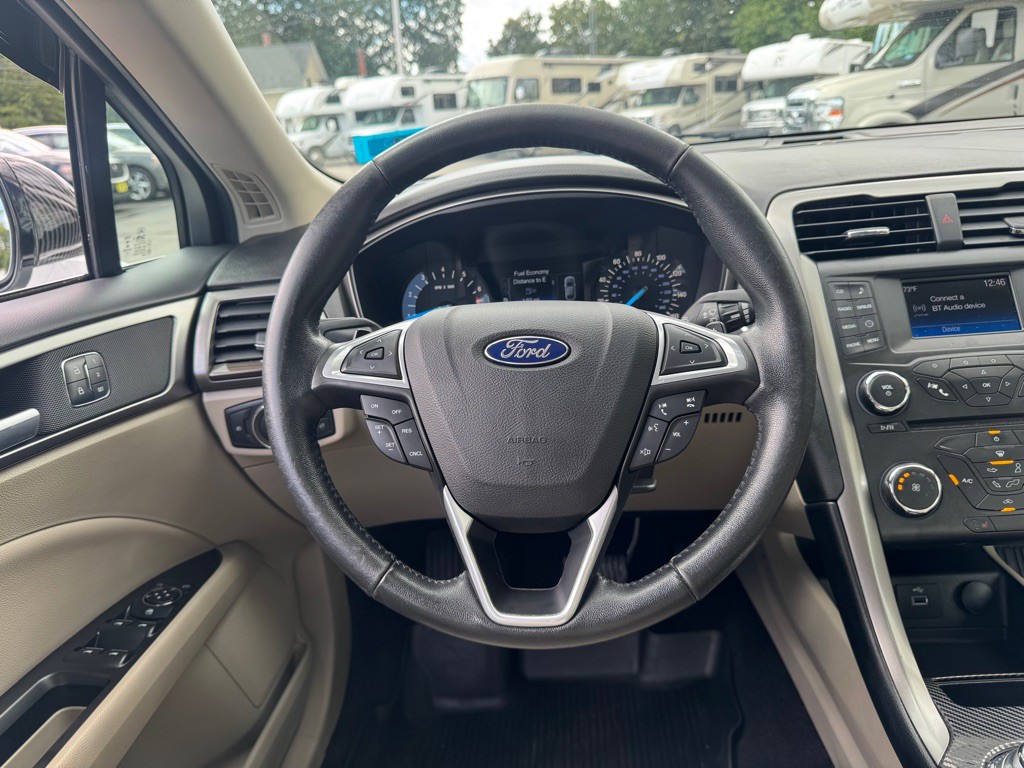 2017 Ford Fusion Image 15