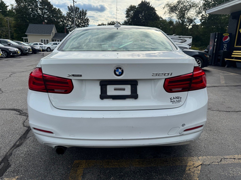 2016 BMW 3 Series Image 7