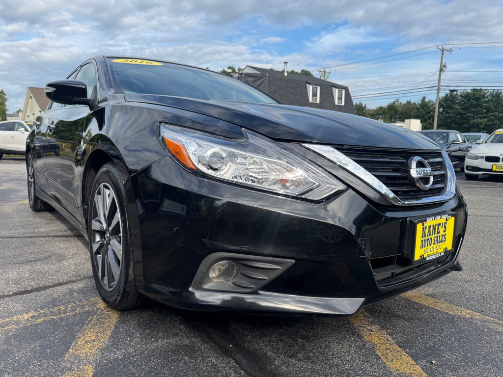 2016 Nissan Altima Image 4