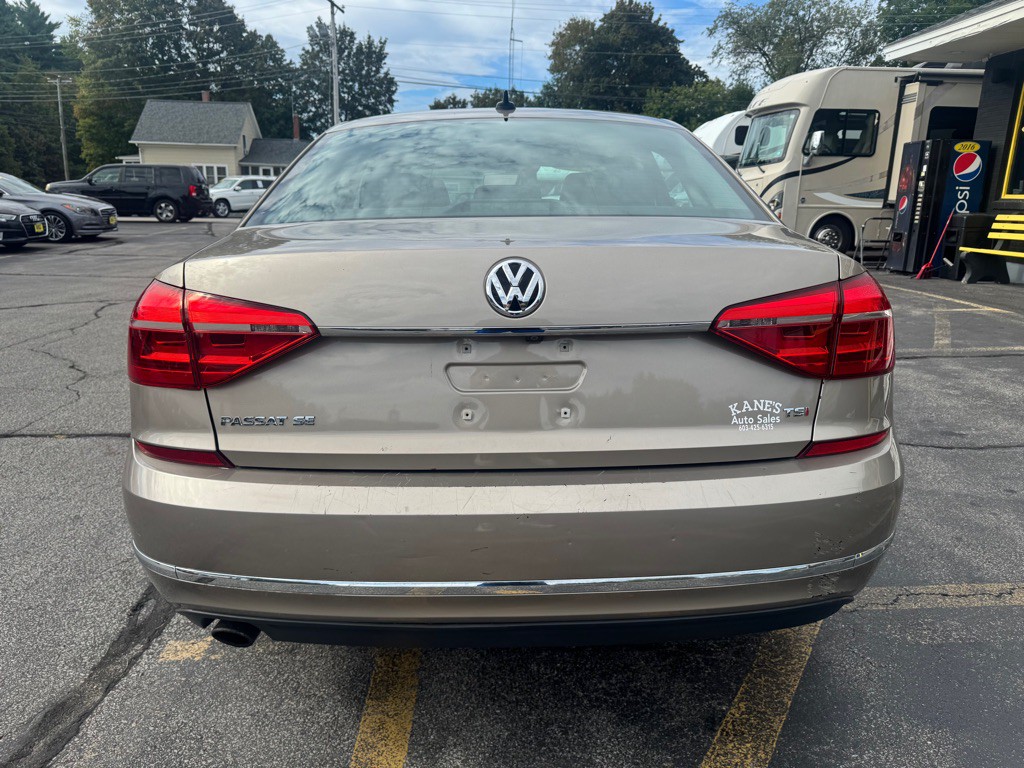 2016 Volkswagen Passat Image 7