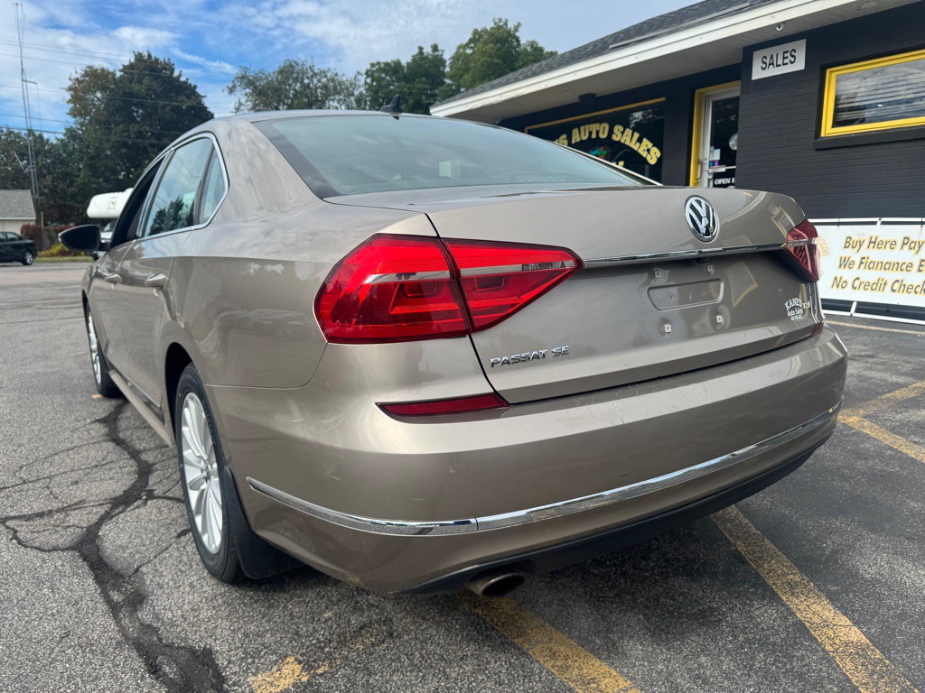 2016 Volkswagen Passat Image 8
