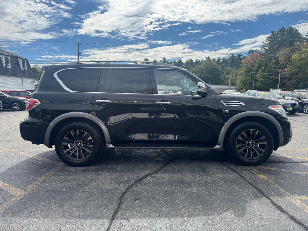 2017 Nissan Armada Image 5