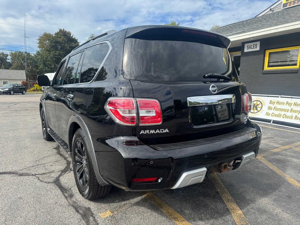 2017 Nissan Armada Image 8