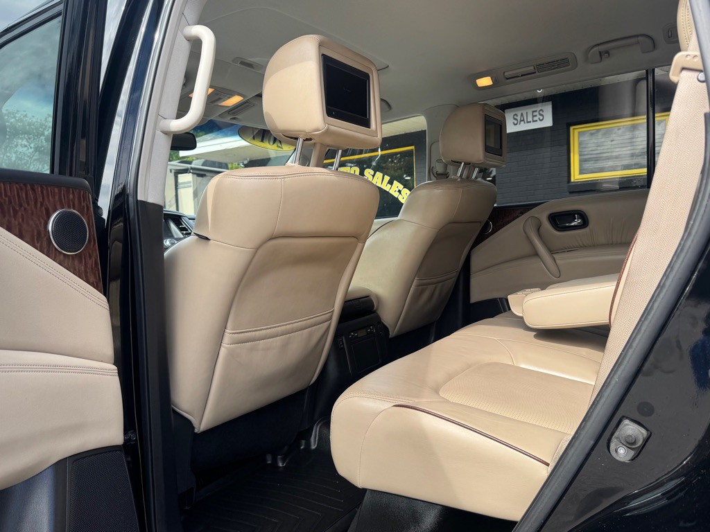 2017 Nissan Armada Image 23