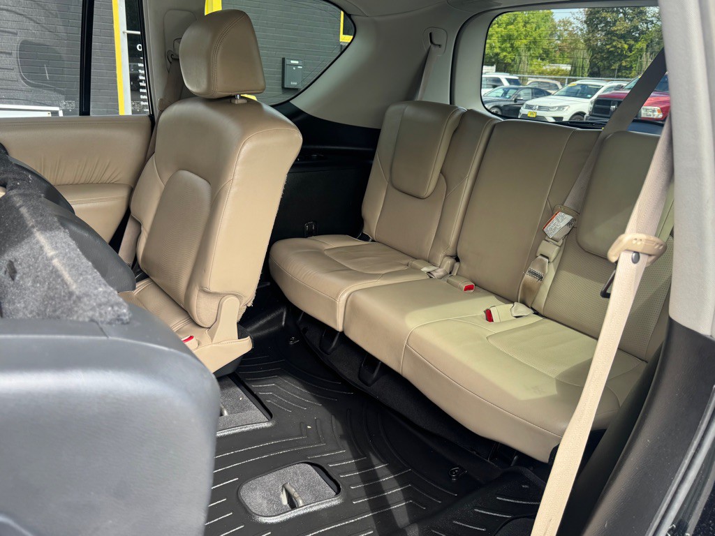 2017 Nissan Armada Image 24