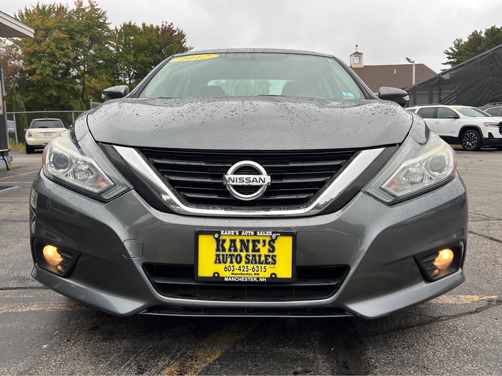 2017 Nissan Altima Image 3