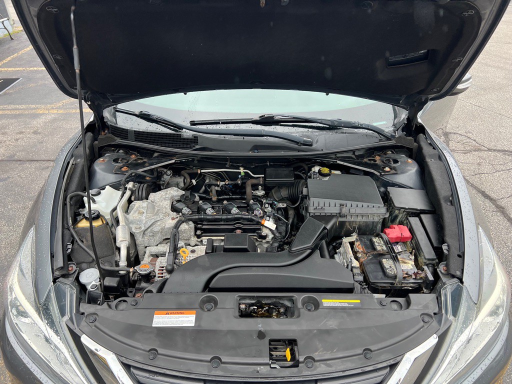 2017 Nissan Altima Image 24