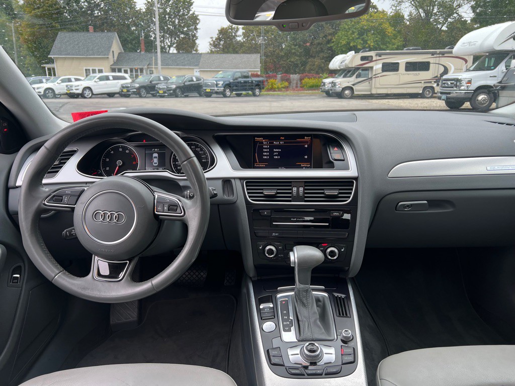 2015 Audi A4 Image 12