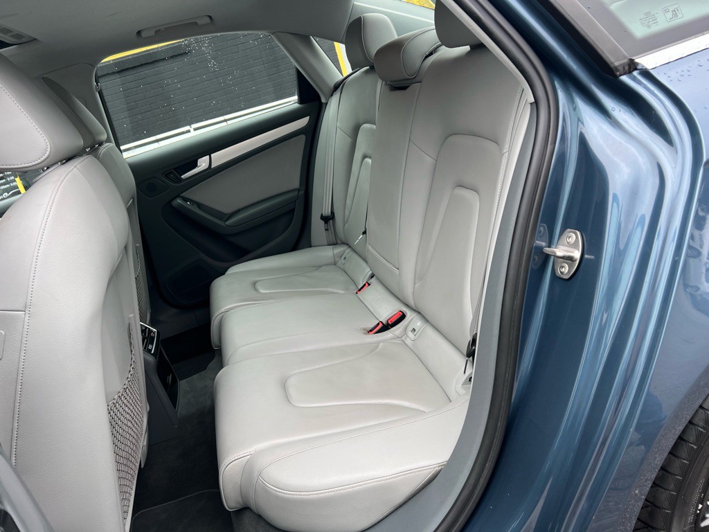 2015 Audi A4 Image 19