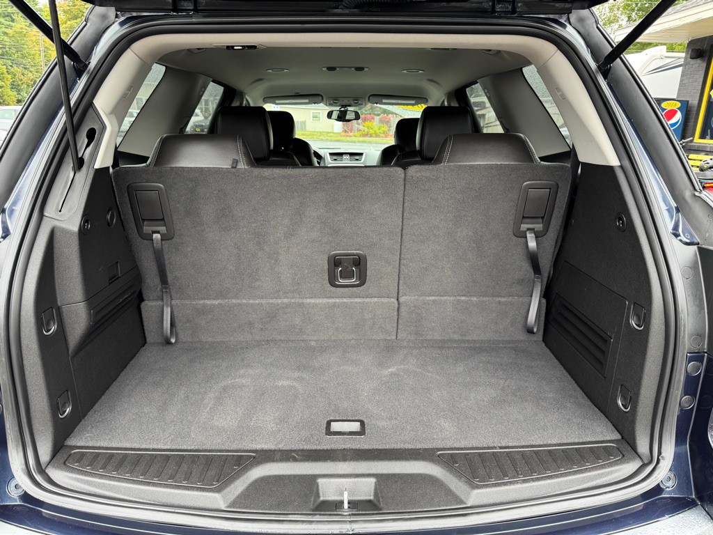 2016 GMC Acadia Image 8