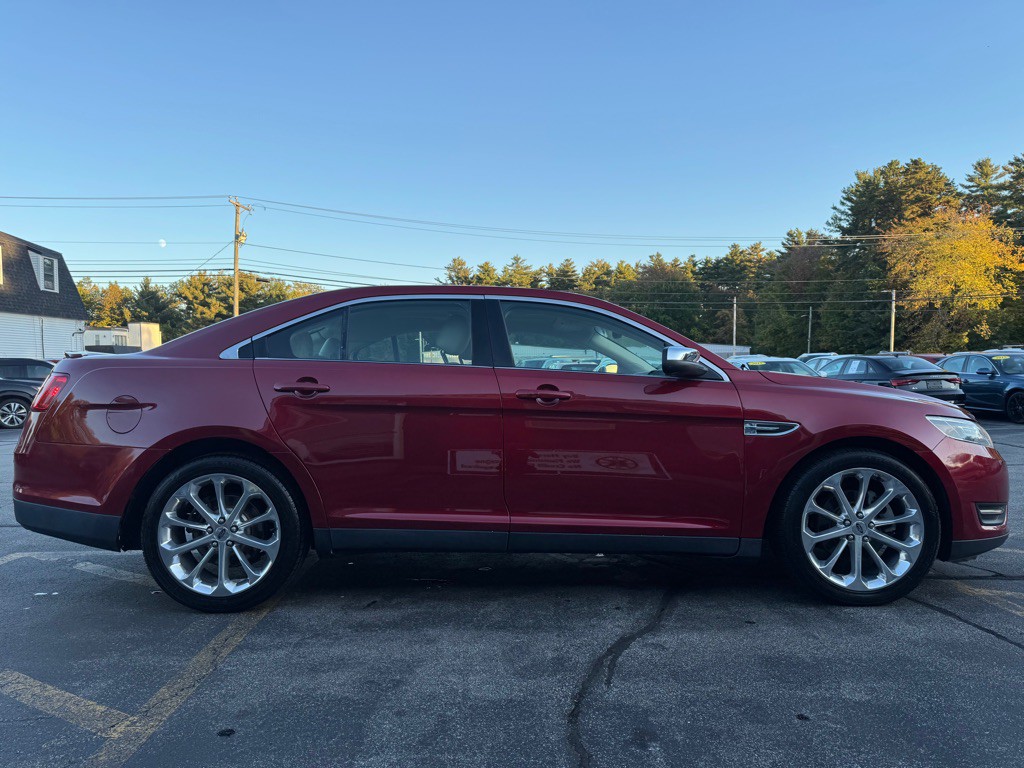 2017 Ford Taurus Image 5