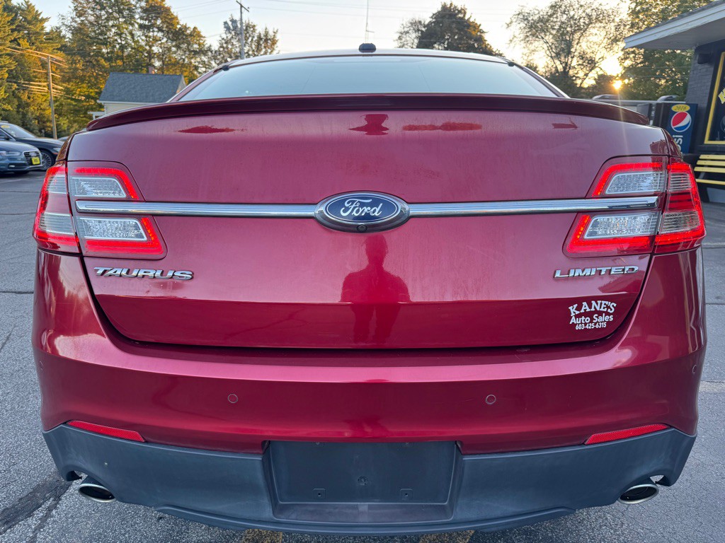 2017 Ford Taurus Image 7