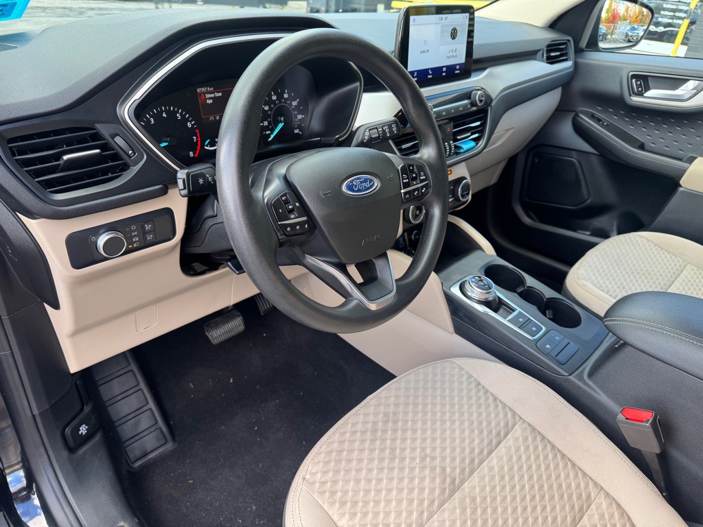 2020 Ford Escape Image 10