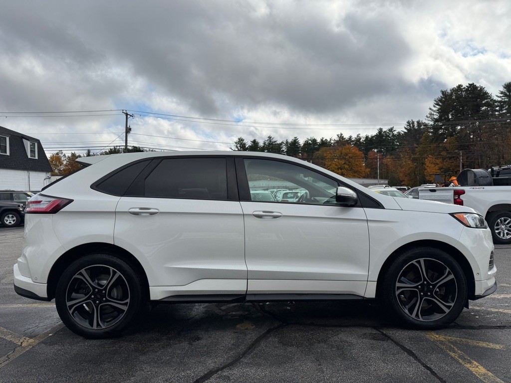 2020 Ford Edge Image 4