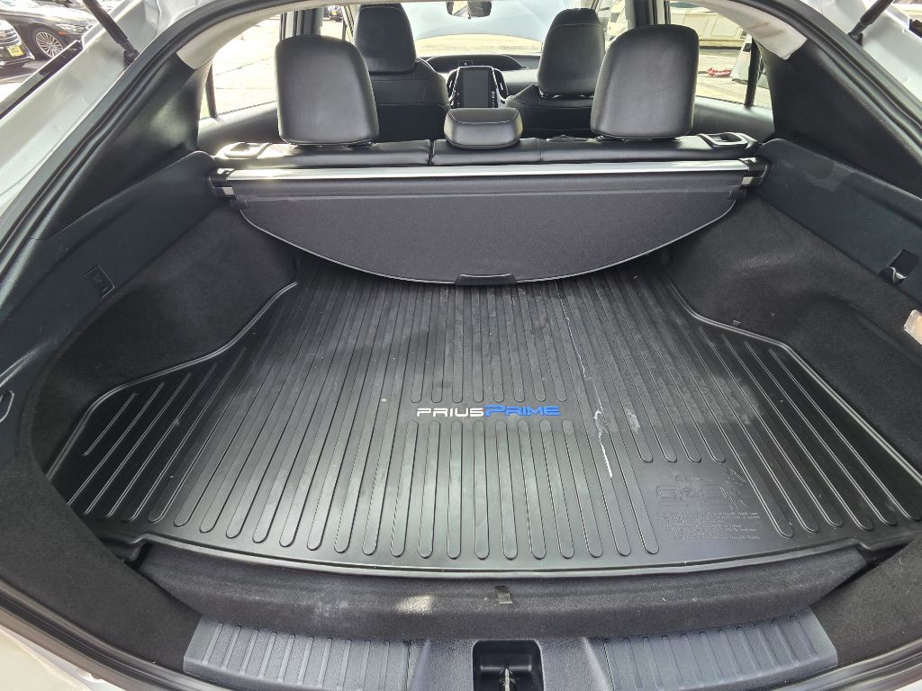 2021 Toyota Prius Image 8