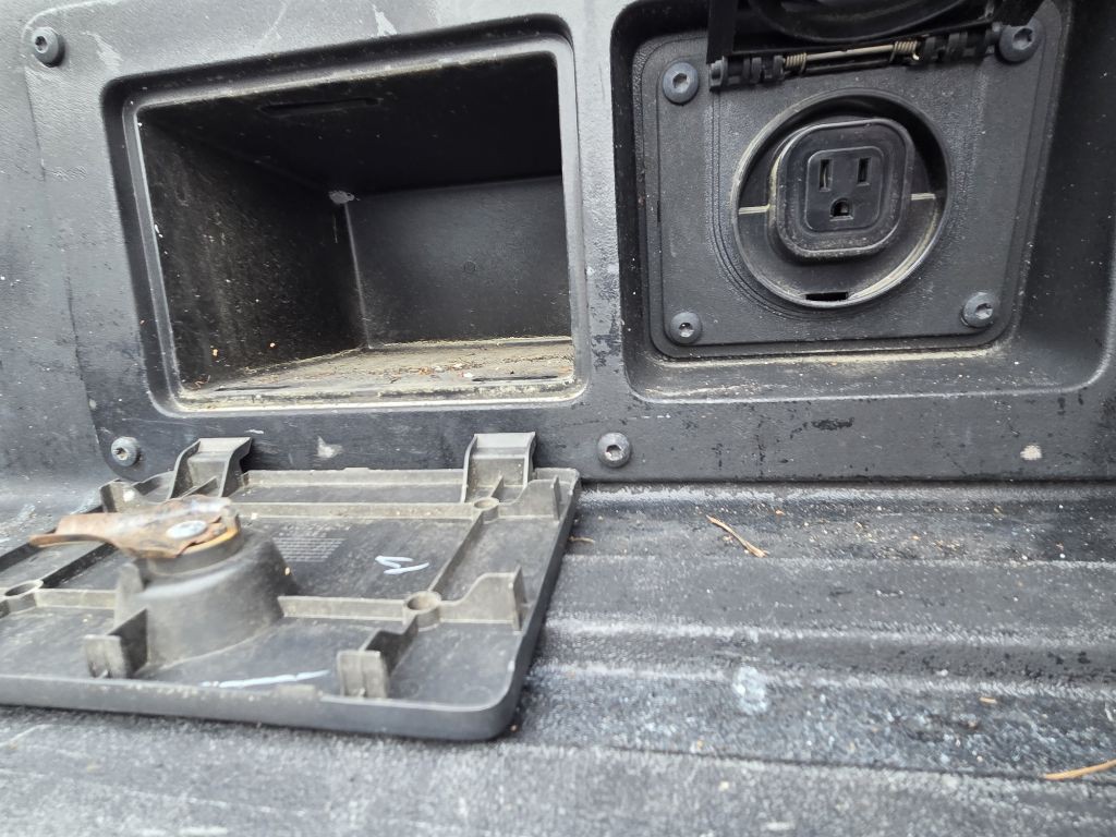 2015 Toyota Tacoma Image 19