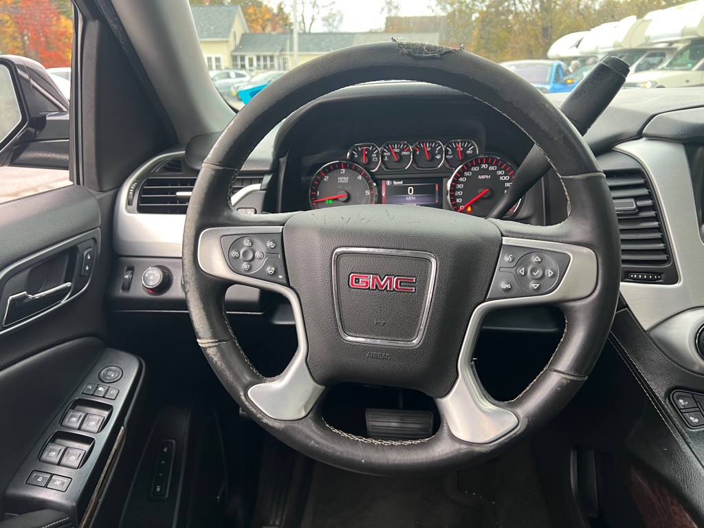 2015 GMC Yukon Image 17