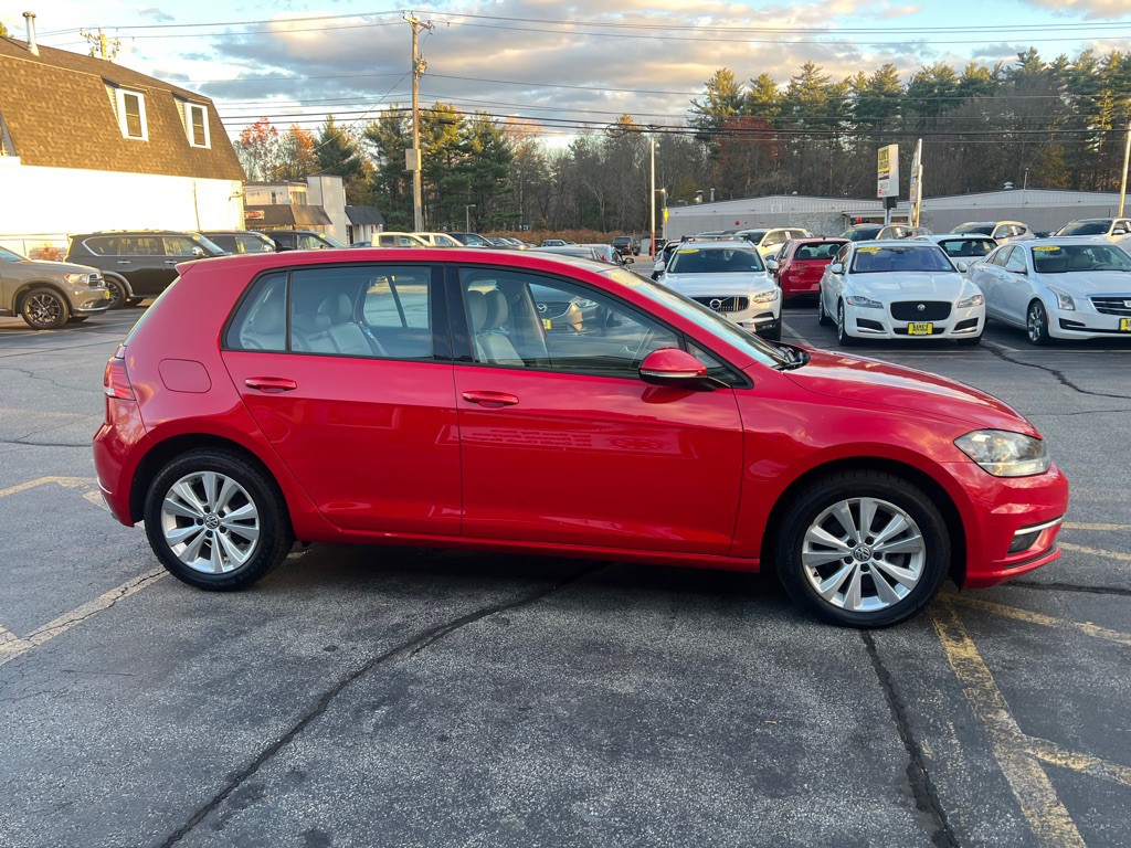 2018 Volkswagen Golf Image 5